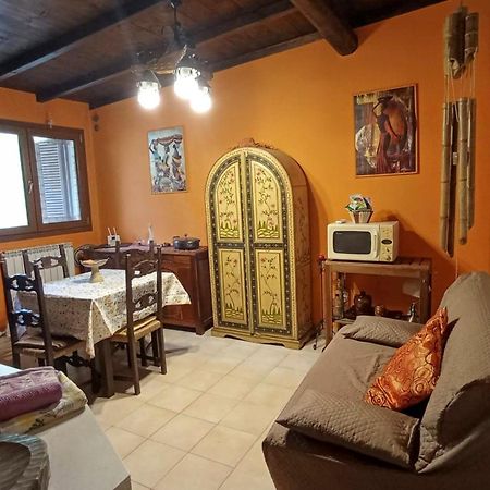 Shanti Ca' Casa Indipendente Con Giardino Lacchiarella 외부 사진